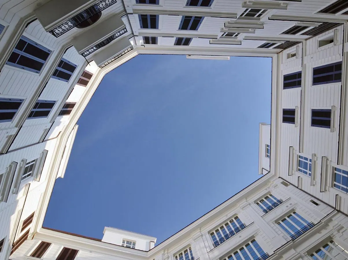 The One Napoli Luxury Apartment