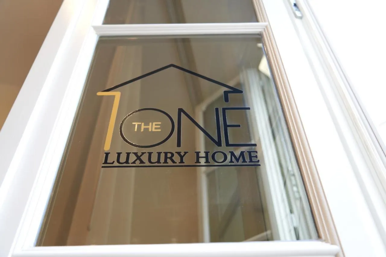 The One Napoli Luxury Apartment Naples